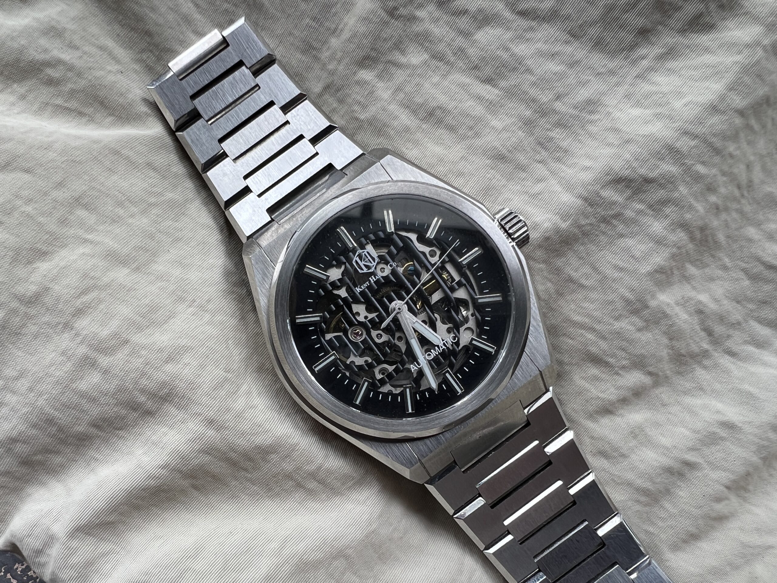 Picture of Singapore watch from Kent Hall & Co